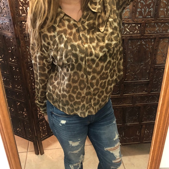 Free People Leopard Chiffon Crop Button Blouse - Picture 3 of 4